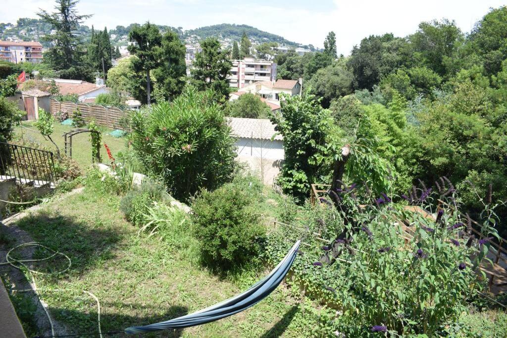 Appartement Neuf Et Independant Dans Rez-De-Villa Vallauris Esterno foto